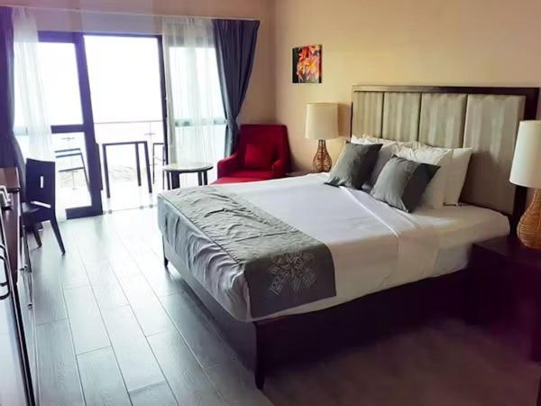 Survivor Samoa Beach Resort Falelatai Kültér fotó