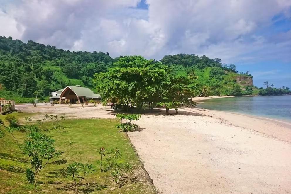 Survivor Samoa Beach Resort Falelatai Kültér fotó